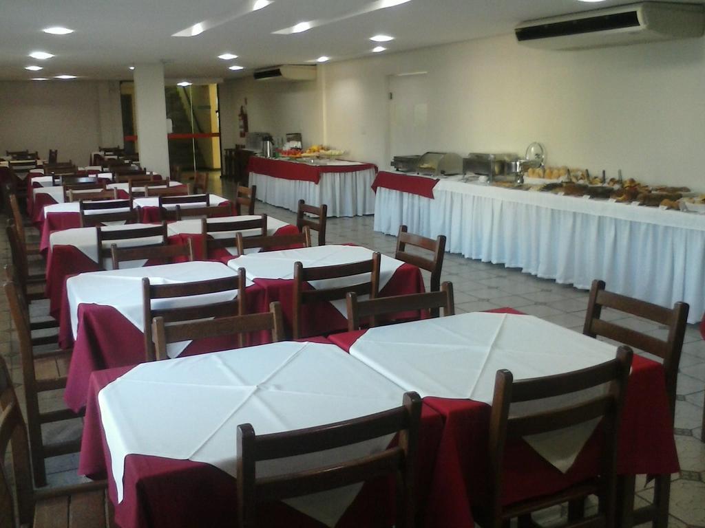 Thanharu Praia Hotel Anchieta  Exteriör bild
